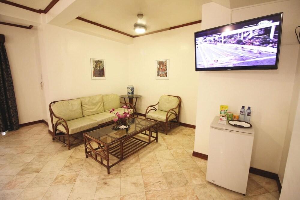Mermaid Resort Puerto Galera Bagian luar foto