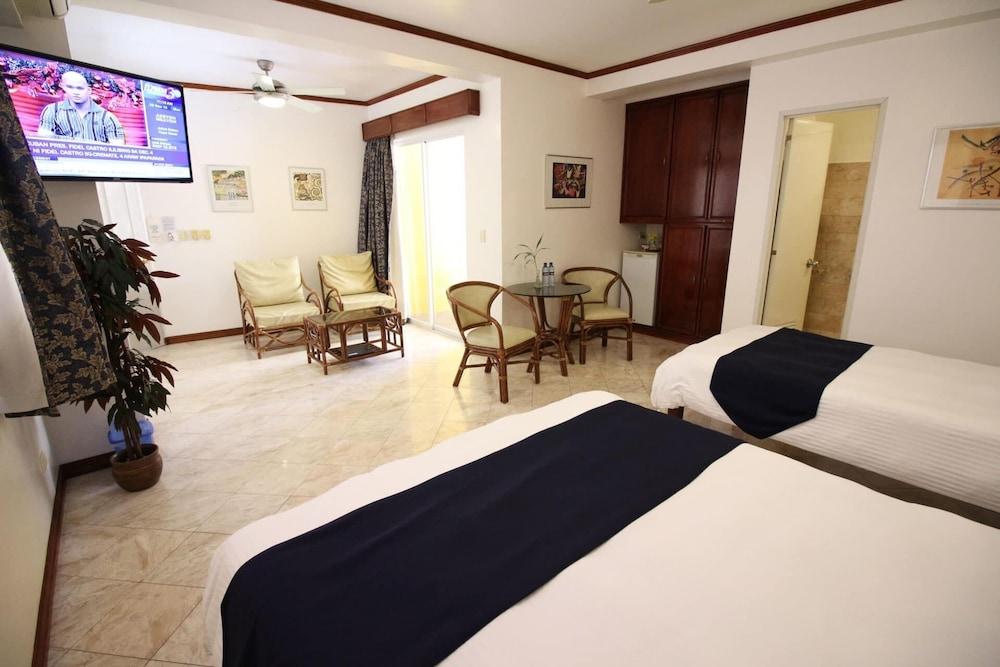 Mermaid Resort Puerto Galera Bagian luar foto